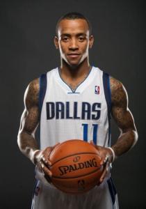 选择他担任 选择他担任