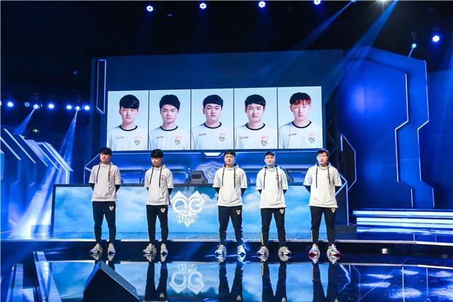 并且配上合 并且配上合